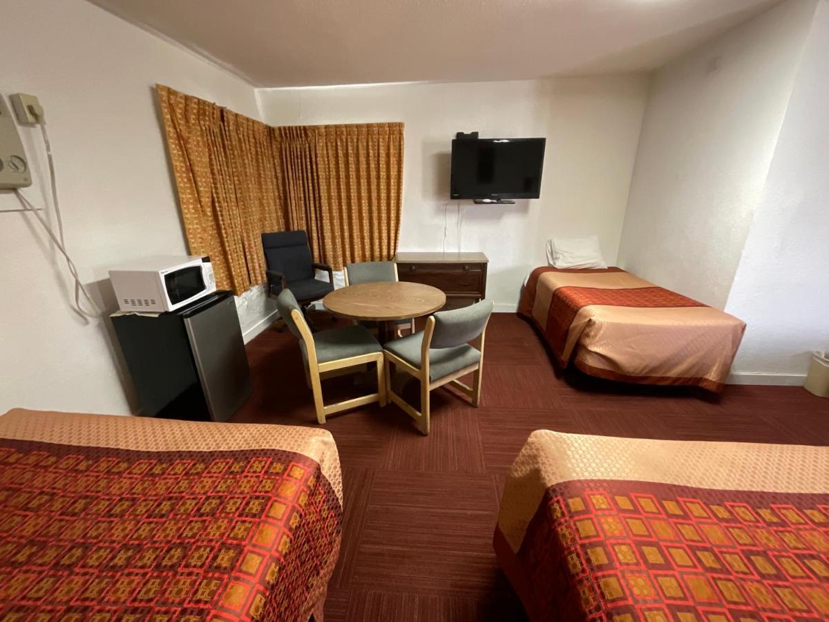 Kansan Motel Liberal Exterior photo
